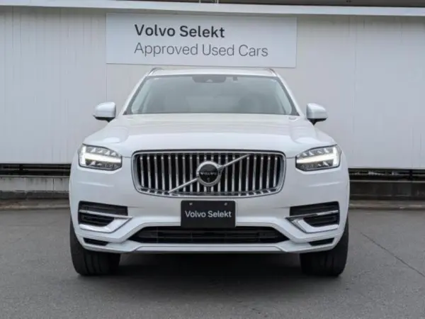 Volvo XC90 Recharge Plug-in Hybrid T8 AWD Inscription 4WD — photo 7