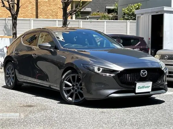 2019 Mazda 3 Fastback — photo 8 | Tuminion Kenya