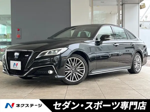 2021 Toyota Crown — photo 1
