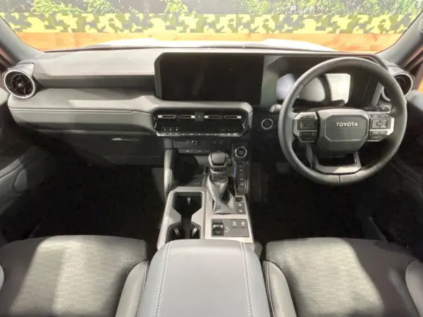 2025 Land Cruiser 250 — photo 2