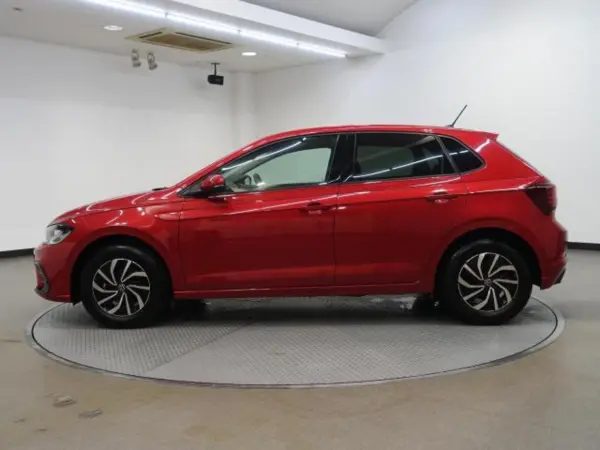 2023 Volkswagen Polo — photo 3