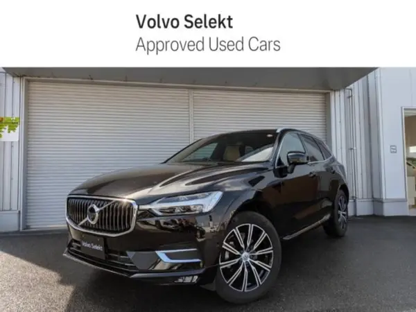 Volvo XC60 B5 AWD Inscription 4WD Panoramic Glass Roof Wood Panel Leather Seat Navigation System Apple CarPlay Android Auto Compatible Harman/Kardon Premium Sound Audio System 360 Degree View Camera Front Rear Seat Heater (Onyx Black Metallic) — thumbnail 1