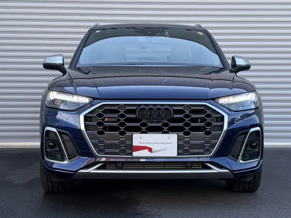 2022 Audi Sq5 — photo 2