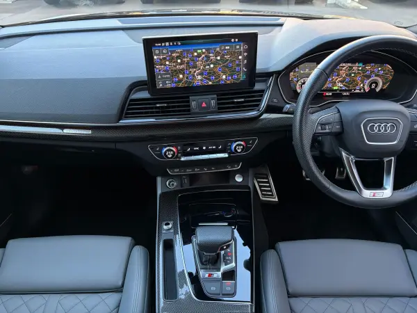 Audi SQ5 3.0 4WD Adaptive S Sport Air Suspension/B&O Speaker/Comfort Pkg/Dynamic Steering/Rear Sport Differential/TV Tuner/Head-Up Display/Certified Used (Navarra Blue Metallic) — photo 9