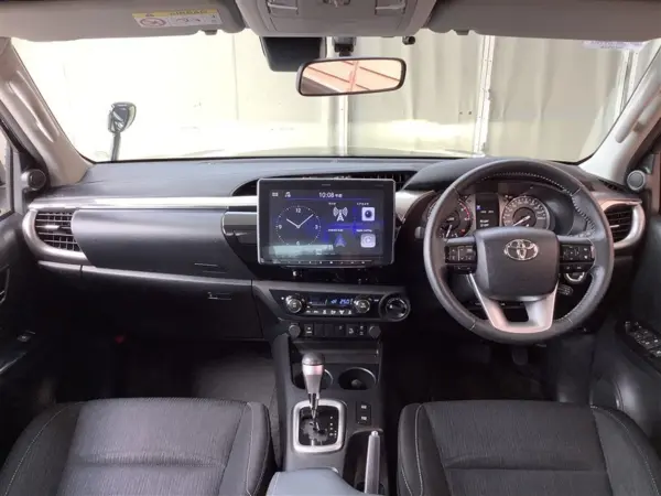 2021 Toyota Hilux — photo 8 | Tuminion Kenya