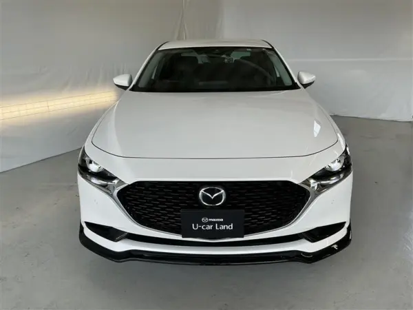 2023 Mazda 3 Fastback — photo 2