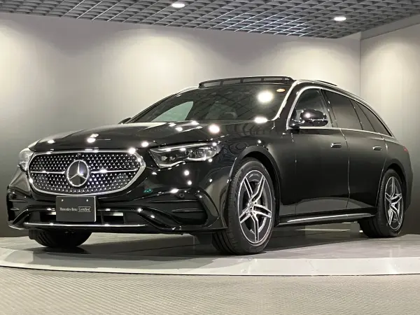 Mercedes-Benz E-Class Wagon E200 Avantgarde AMG Line Package (ISG equipped model) MP202401 Digital Interior Package (Obsidian Black)