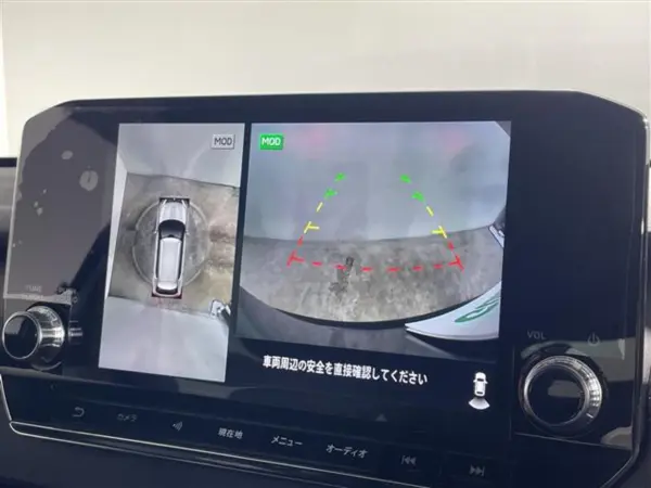 2022 Mitsubishi Outlander — photo 2