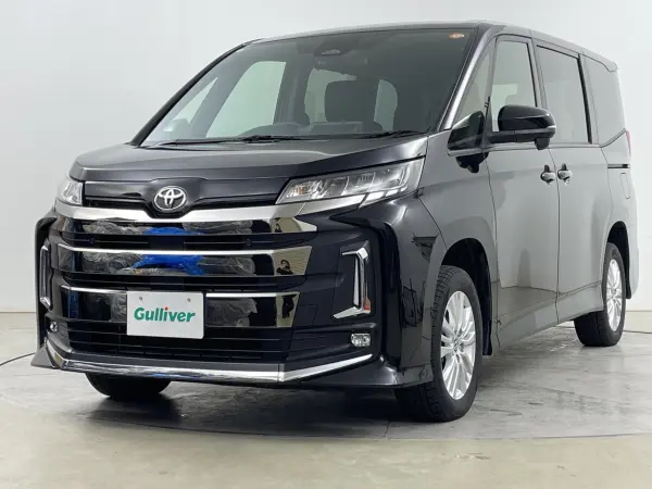 2022 Toyota Noah — photo 8 | Tuminion Kenya