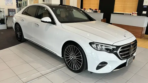 2025 Mercedes E Class — photo 3