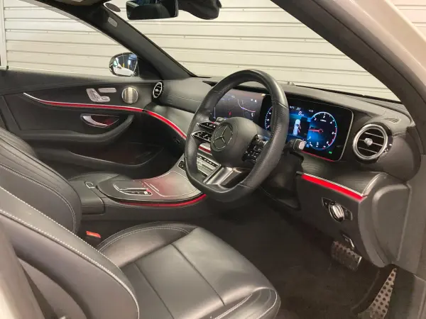 Mercedes-Benz E-Class Wagon E220d Sport — photo 9