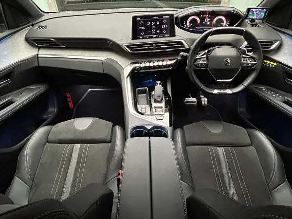 2022 Peugeot 3008 — photo 3