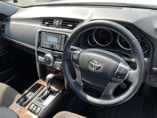 2018 Toyota Mark  X — photo 3 | Tuminion Kenya