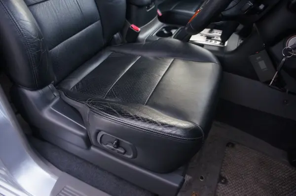 2003 Mitsubishi Pajero — photo 9 | Tuminion Kenya