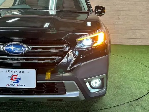 2022 Subaru Legacy Outback — photo 9 | Tuminion Kenya