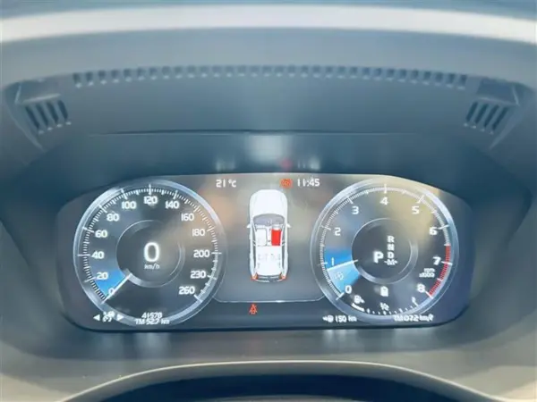 2021 Volvo Xc60 — photo 3 | Tuminion Kenya