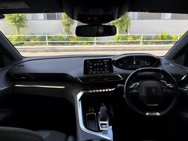 2020 Peugeot 5008 — photo 7 | Tuminion Kenya