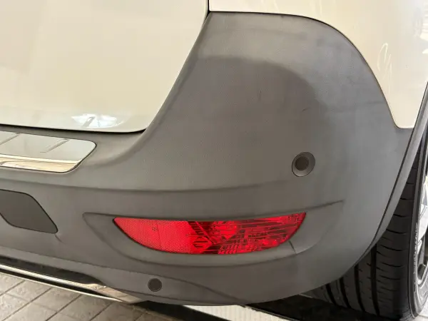 2020 Peugeot 5008 — photo 8 | Tuminion Kenya
