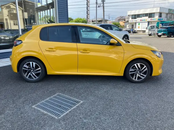 2020 Peugeot 208 — photo 3 | Tuminion Kenya