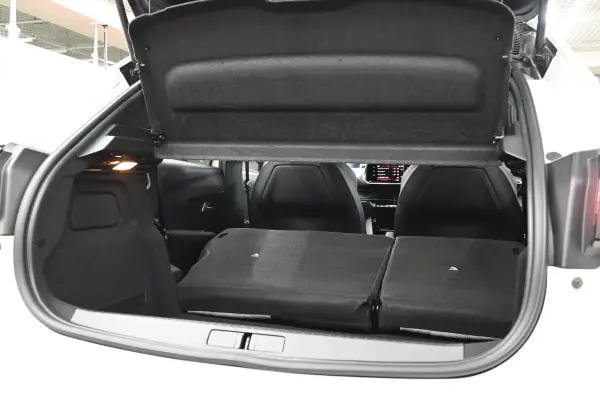 2021 Peugeot 208 — photo 9 | Tuminion Kenya
