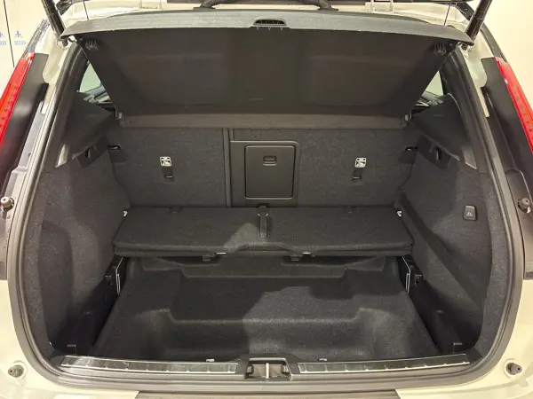 2019 Volvo Xc40 — photo 3 | Tuminion Kenya