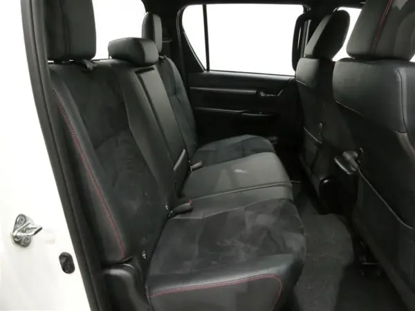 2023 Toyota Hilux — photo 9 | Tuminion Kenya