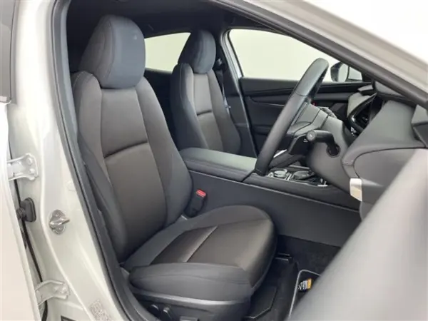 2024 Mazda 3 Fastback — photo 8 | Tuminion Kenya