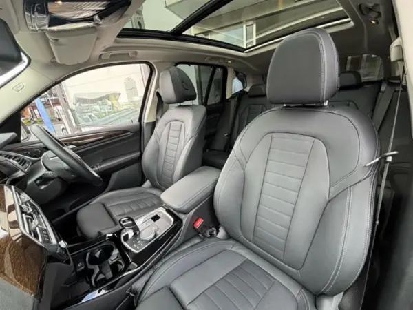 2022 Bmw X3 — photo 2 | Tuminion Kenya