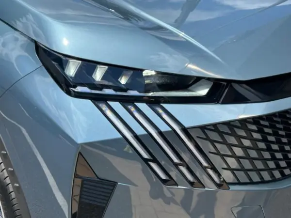 2025 Peugeot 3008 — photo 8 | Tuminion Kenya