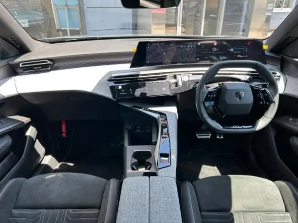 2025 Peugeot 3008 — photo 2 | Tuminion Kenya