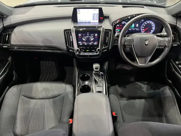 2020 Toyota Crown — photo 9 | Tuminion Kenya