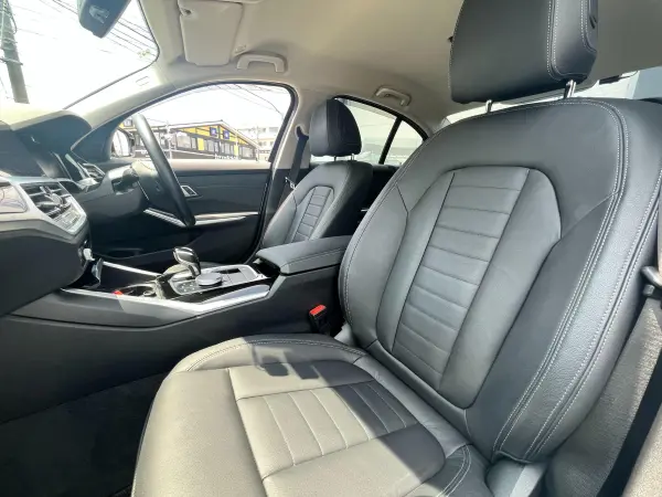 2020 Bmw 3 Series — photo 3 | Tuminion Kenya