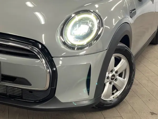 2022 Mini Cooper — photo 8 | Tuminion Kenya