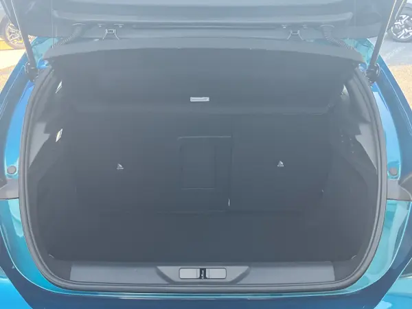 2025 Peugeot 308 — photo 7 | Tuminion Kenya