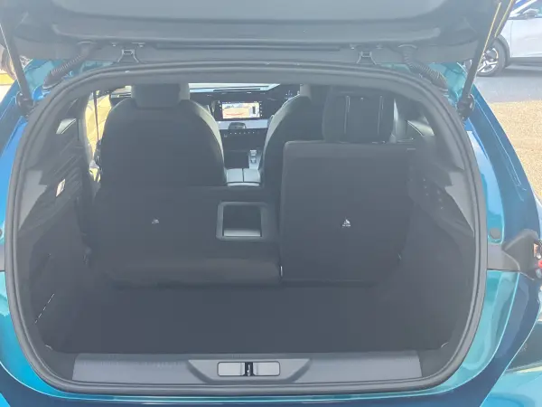2025 Peugeot 308 — photo 8 | Tuminion Kenya