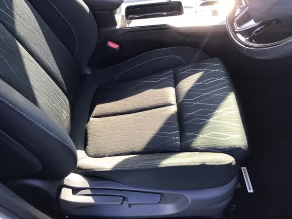 2020 Mitsubishi Eclipse Cross — photo 8 | Tuminion Kenya
