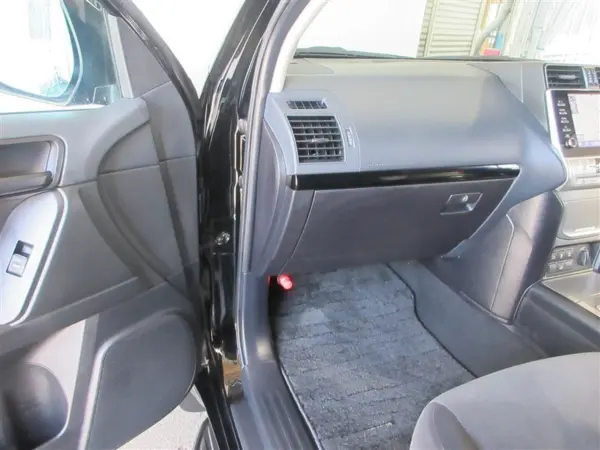 2023 Toyota Landcruiser Prado — photo 7 | Tuminion Kenya