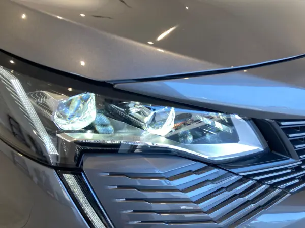 2023 Peugeot 3008 — photo 9 | Tuminion Kenya