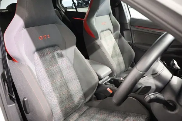 2022 Volkswagen Golf — photo 7 | Tuminion Kenya