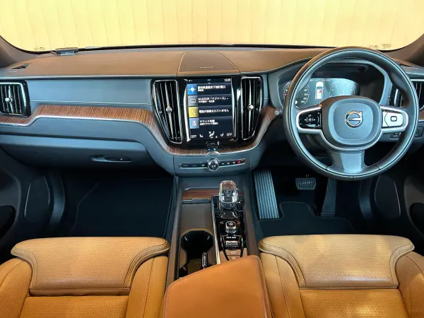 2021 Volvo Xc60 — photo 2 | Tuminion Kenya