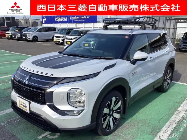 2024 Mitsubishi Outlander — photo 1