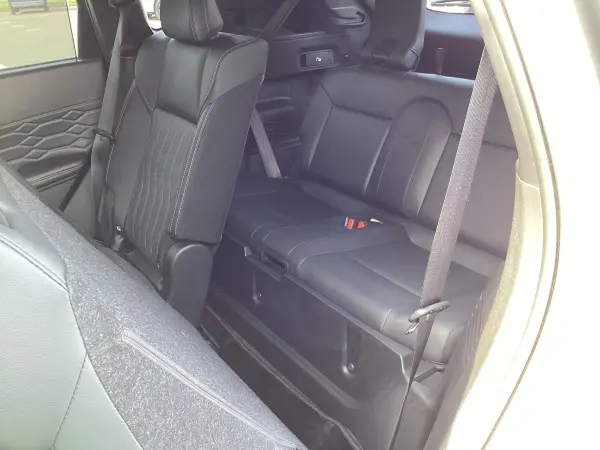 2024 Mitsubishi Outlander — photo 7 | Tuminion Kenya