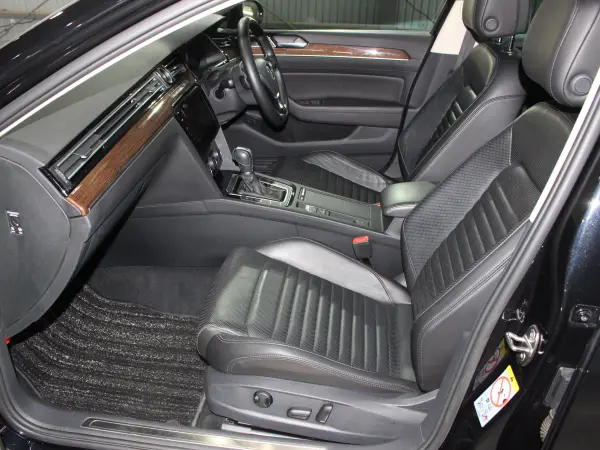 2020 Volkswagen Passat — photo 3 | Tuminion Kenya