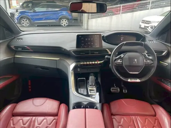 2022 Peugeot 5008 — photo 3 | Tuminion Kenya