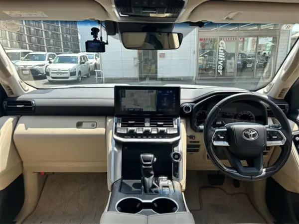 2021 Toyota Landrcuiser 300 — photo 2 | Tuminion Kenya