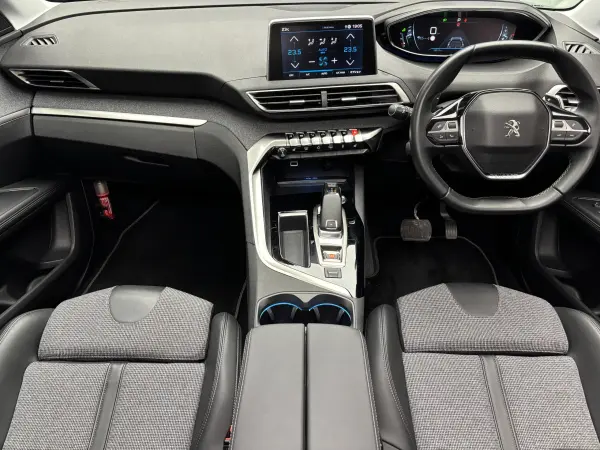 2019 Peugeot 5008 — photo 3 | Tuminion Kenya