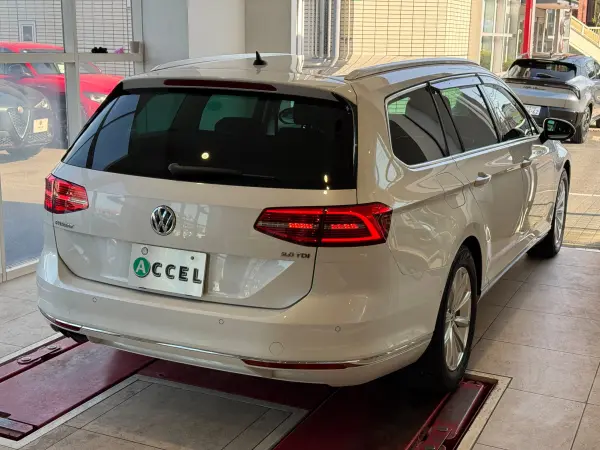2019 Volkswagen Passat — photo 2 | Tuminion Kenya