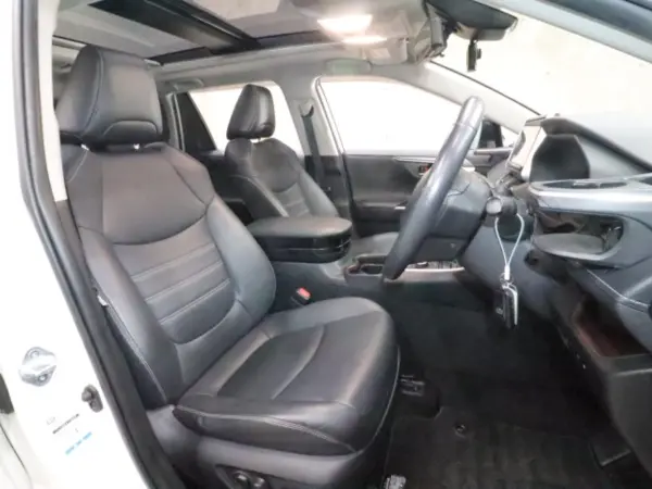 2019 Toyota  Rav4 — photo 7 | Tuminion Kenya