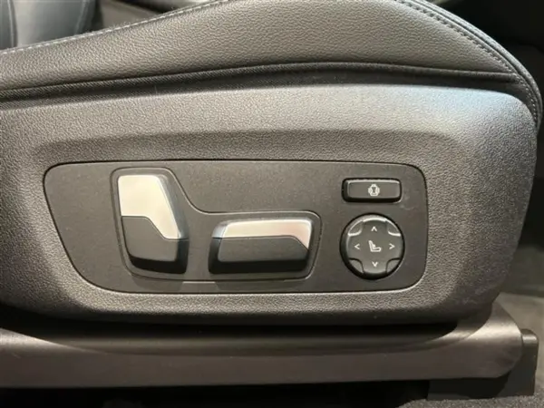 2019 Bmw X3 — photo 7 | Tuminion Kenya