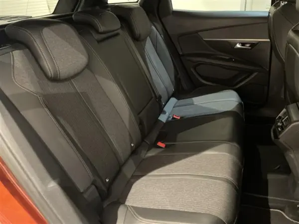 2018 Peugeot 3008 — photo 2 | Tuminion Kenya